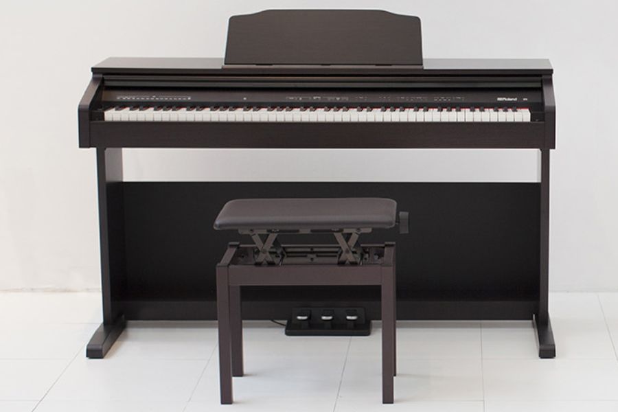 Roland RP-30 có giá bán phải chăng