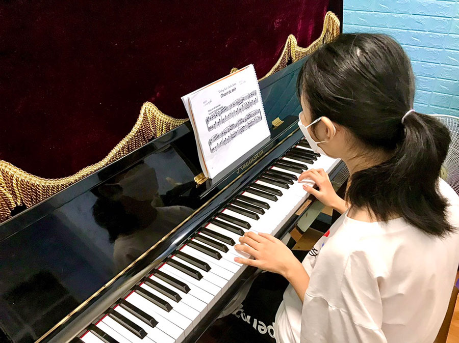 Người mới chơi Piano cần luyện tập thường xuyên, đều đặn